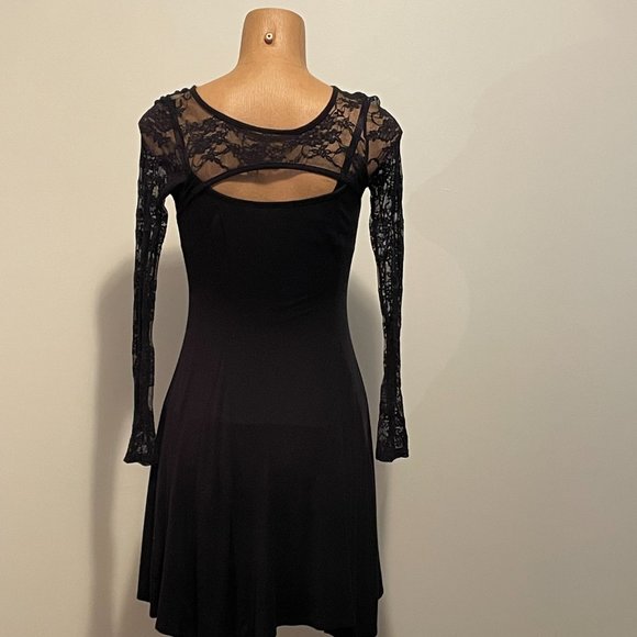 Venus - mini  black dress with lace - size medium  - - Picture 2 of 7